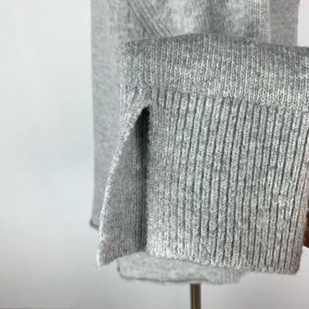 Ann Taylor loft sweater sz SP Gray raw wool blend